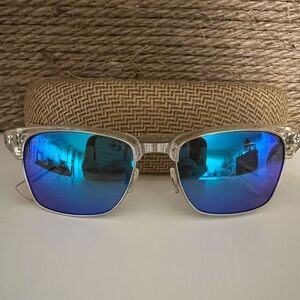Maui Jim Blue Sunglasses with Case